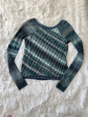Free People  Crewneck Ribbed Knit Sweater in Blue/Teal Size Small